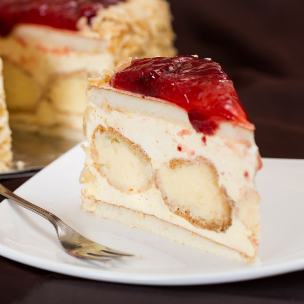 Торта Еклер Ягода